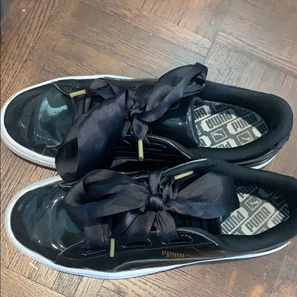 puma basket heart patent sneakers - Picture 2 of 5